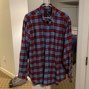 Vineyard Vines whale shirt 100% cotton large